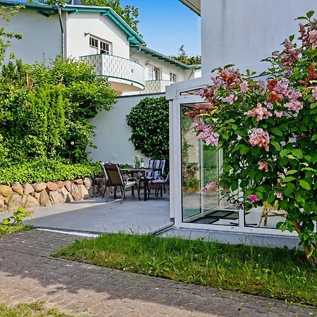 Usedomer Seekiste By Interhome * Zinnowitz